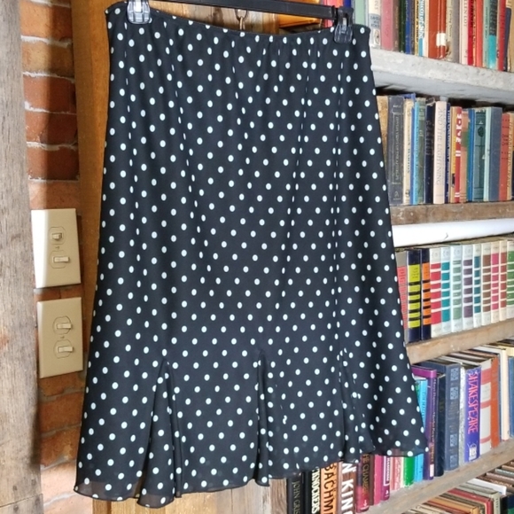 Worthington Dresses & Skirts - Worthington Elastic Waist Skirt size 16